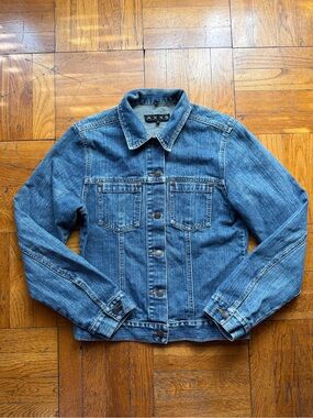 Women’s vintage denim Jacket
